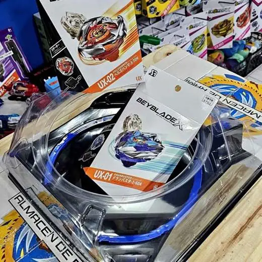 Set Beyblade X BX pista con riel y dos trompos a elección. Emvios y retiros caba