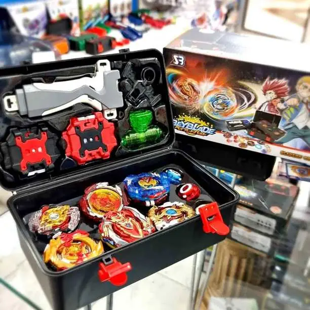 Set estuche beyblade Burts, 6 trompos grande, 2 lanzadores y un mango!