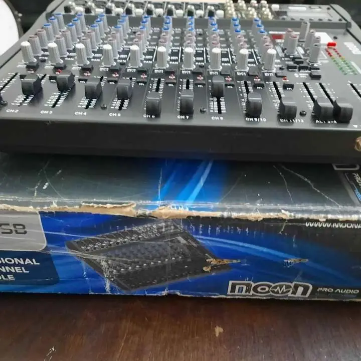 Consola moon mc 12 usb