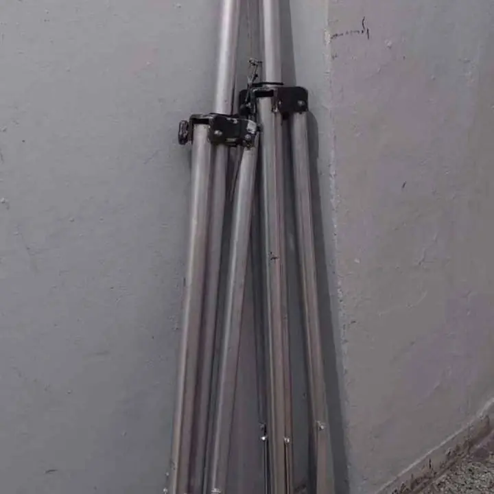 Tripodes de extructura reforzados