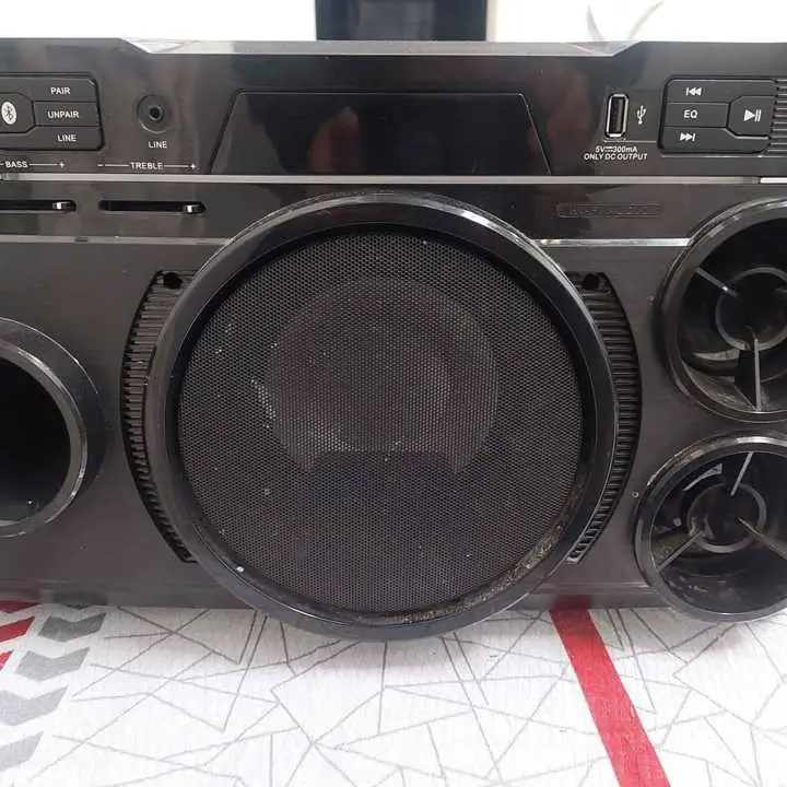 Parlante bluetooth usb aux 42 watts top house