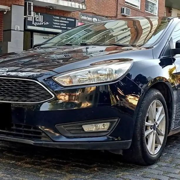 2016 Ford focus 1.6 s c/gnc