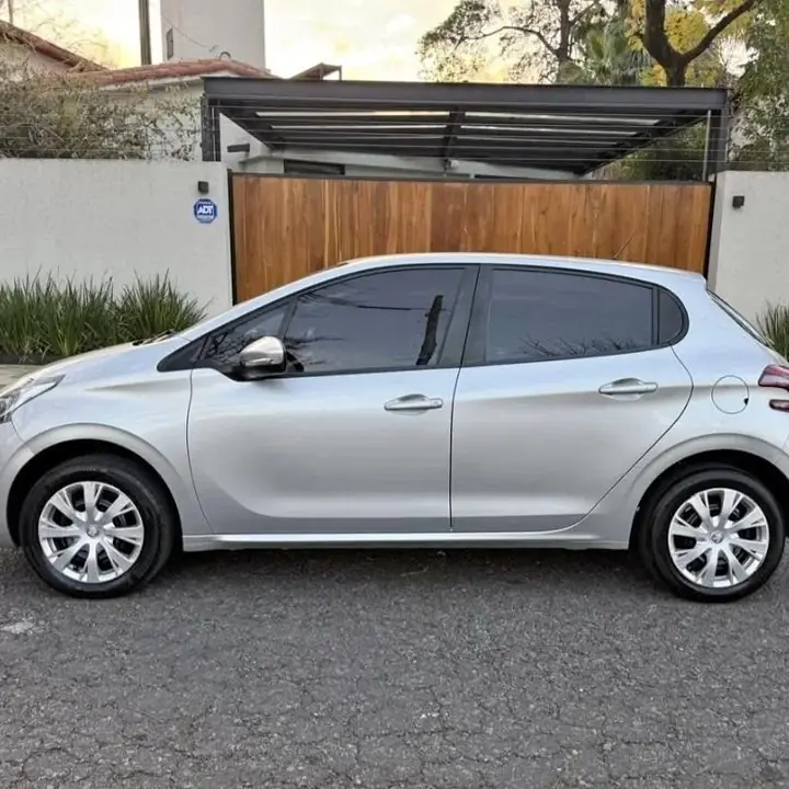 2019 Peugeot 208 1.6 active