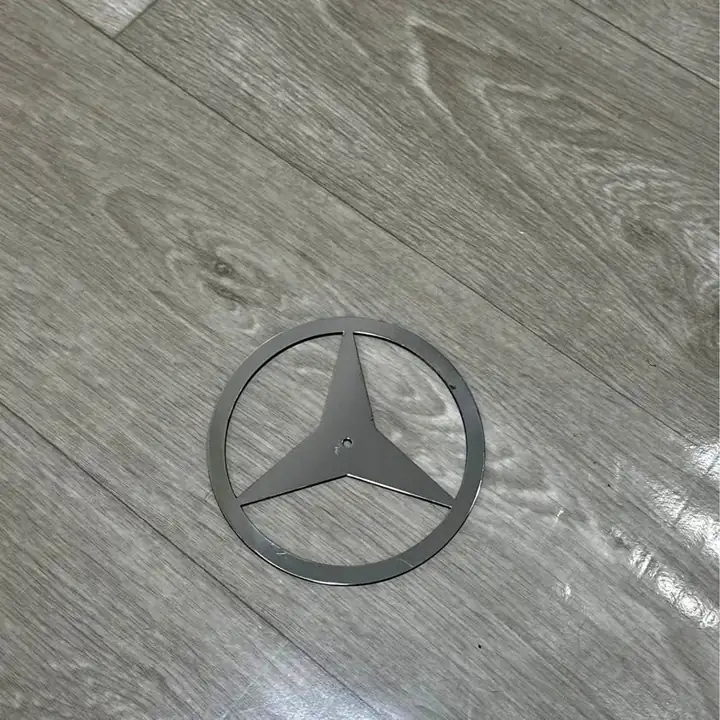 Estrella mercedes benz 14CM acero 3MM