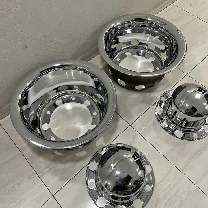 Juego de tazas nuevas traseras con cubos