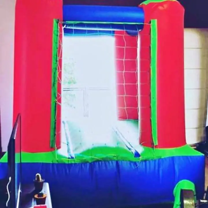 Alquiler inflable 2X2