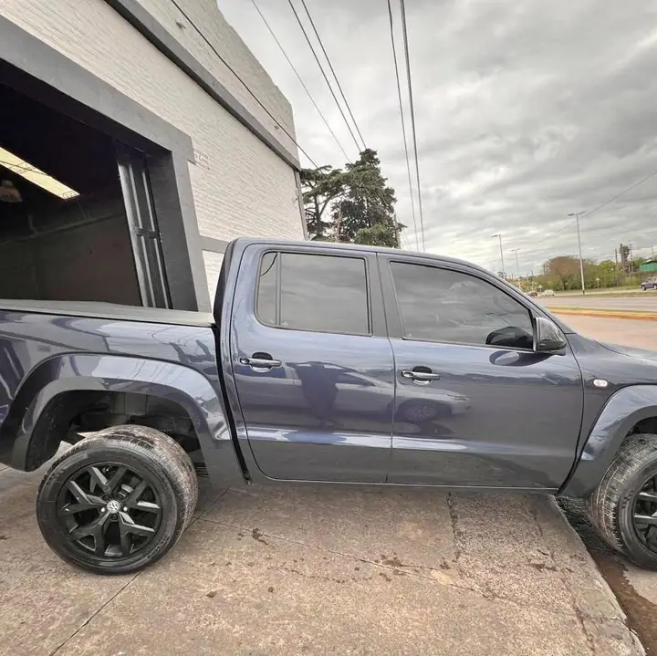 2016 Volkswagen Amarok Dark Label 4x2 MT