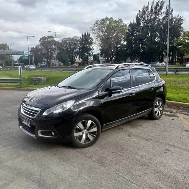 2018 Peugeot 2008 1.6 feline. nafta