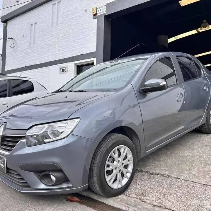 2022 Renault logan version zen 2022 con gnc