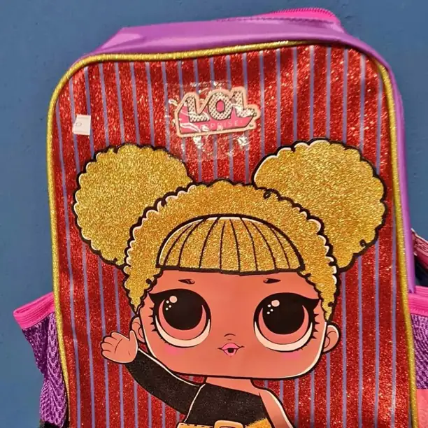 Mochila lol 12 pulgadas nueva Podes retirar por once