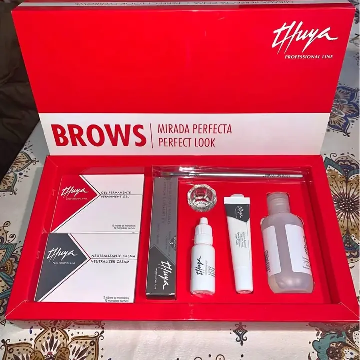 Remato última unidad ! Kits de cejas y pestañas thuya son los kits más completos ! $50000 cada uno