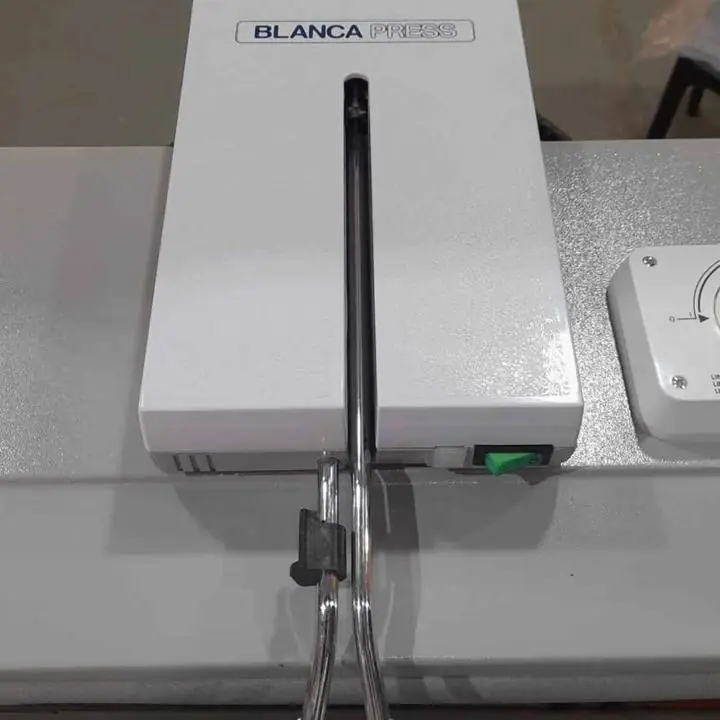 Plancha blanca press