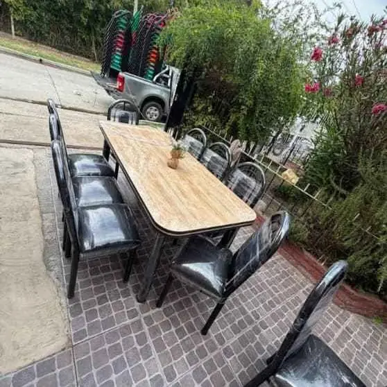 Juego de Comedor de 4 Sillas a Pagar