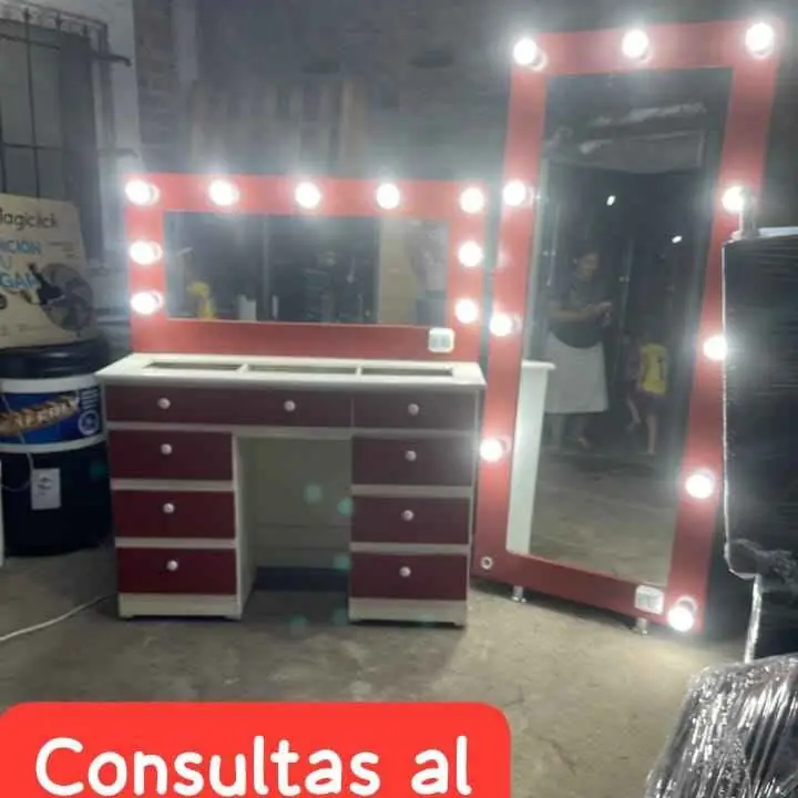 Combo de Maquillador y Espejo a pagar