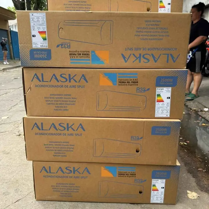 Aire acond alaska 2600w frío calor