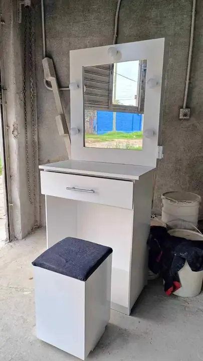 Maquilladora Mini