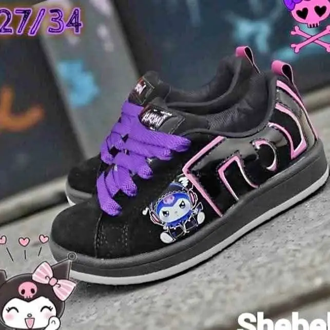Zapatilla de Personajes