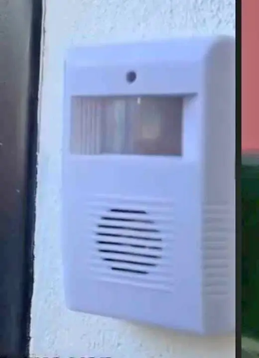 Alarma para puerta a pilas