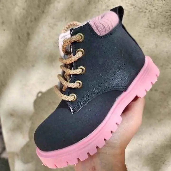 Botas de nena