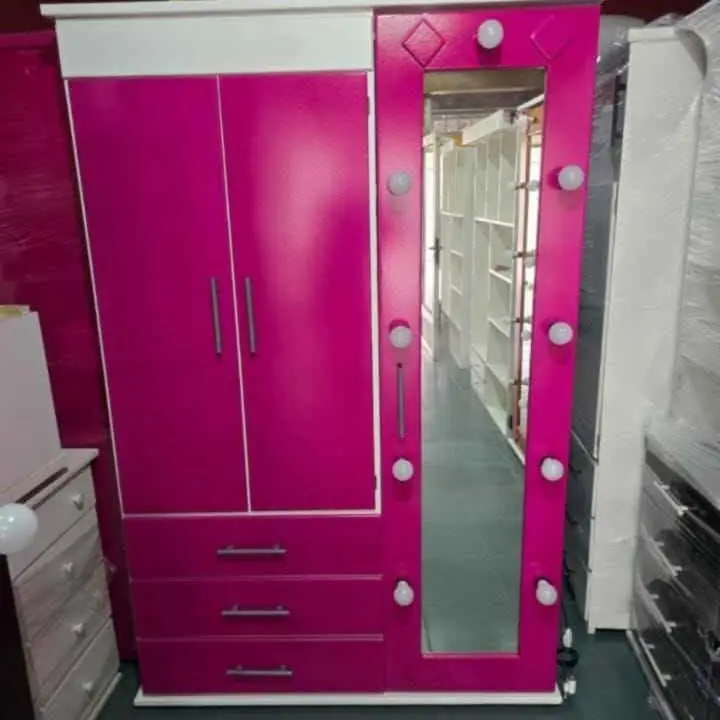 Mueble con Luces y Puertas corredizas a pagar