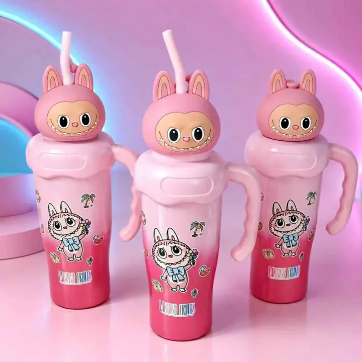 Botella labubu sin sorbete