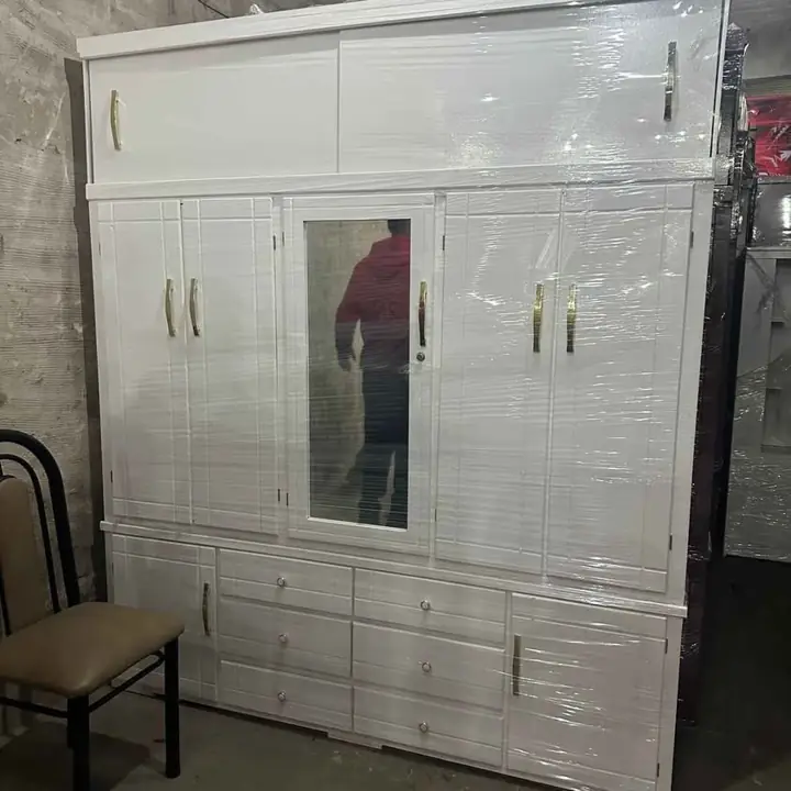 Ropero de 5 Puertas con Baulera