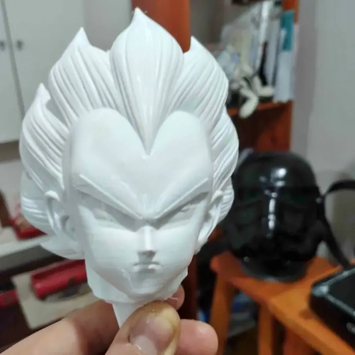 Figura Vegeta Dragón ball z 3D 30cm aprox.( Sin.pintar)