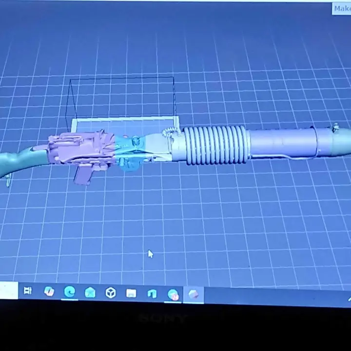 Fusil blaster de los sandtroopers troopers (sin pintar 1metro de largo )