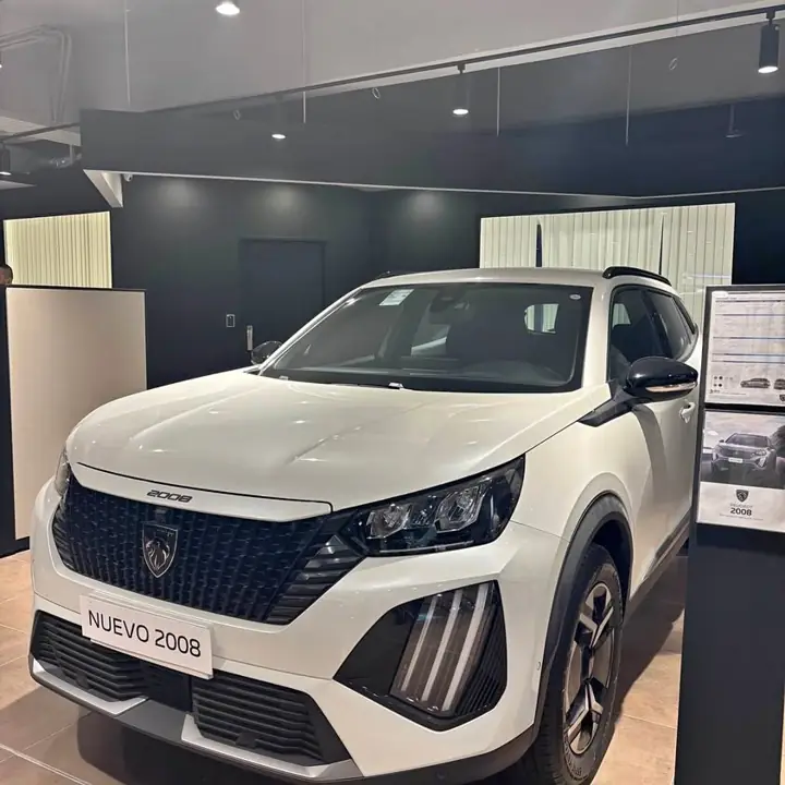 Peugeot 2008 GT T200 (tope de gama) llave por llave