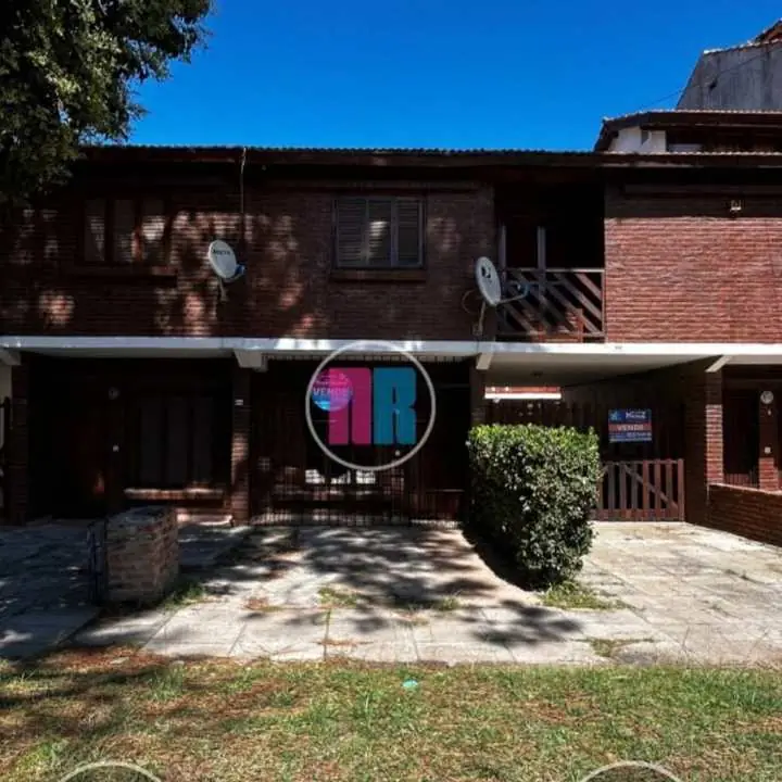 Se vende en San Bernardo , 6 cuadras del Mar