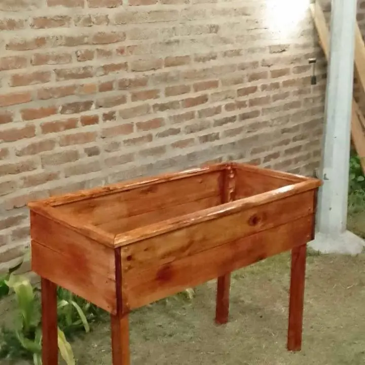 Para el jardín. Bancos, huertos, maceteros y mesas