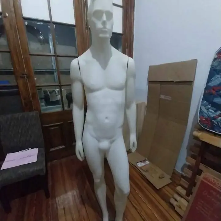 Maniquies acrilicos