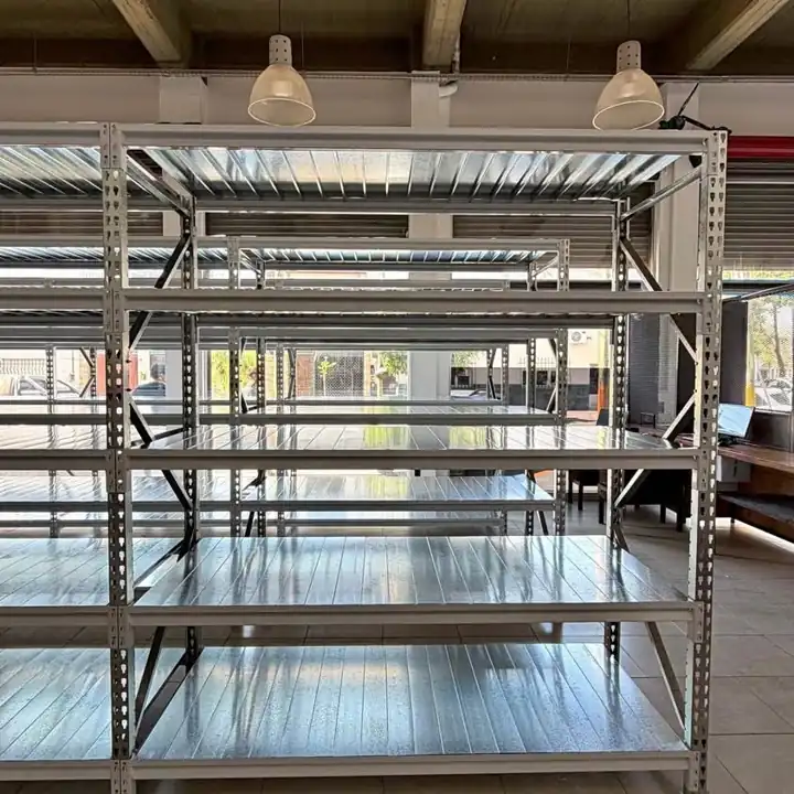 Racks metálicos livianos