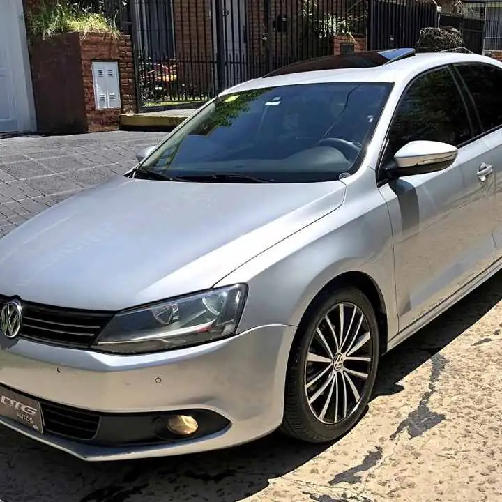 2011 Volkswagen Vento 2.0 Luxury I 140cv Dsg