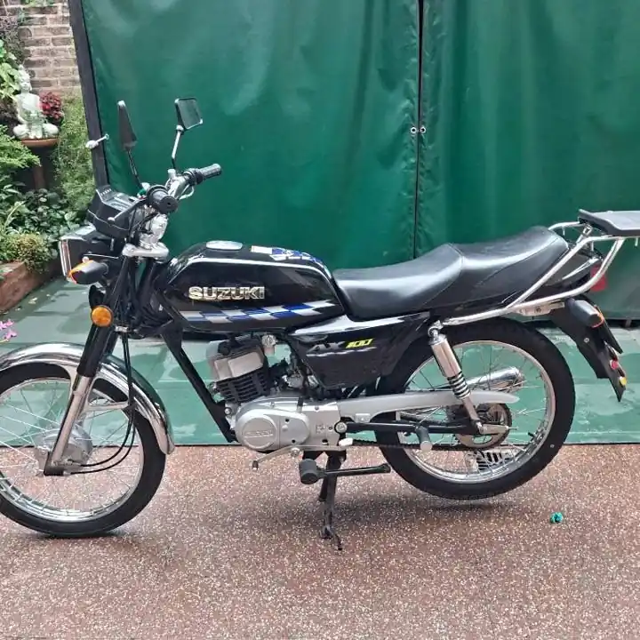 Suzuki AX 100 2026