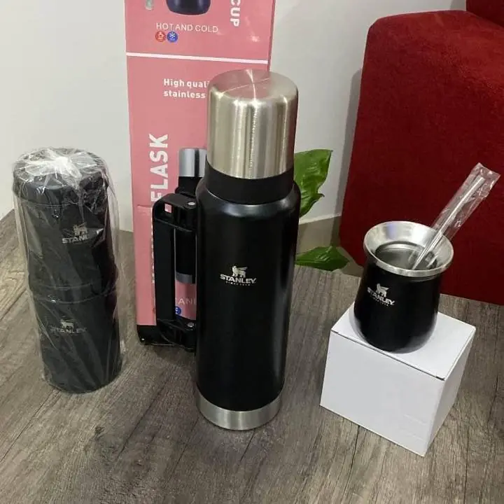 Termo 1.3L con mate yerbero azucarero y bombilla