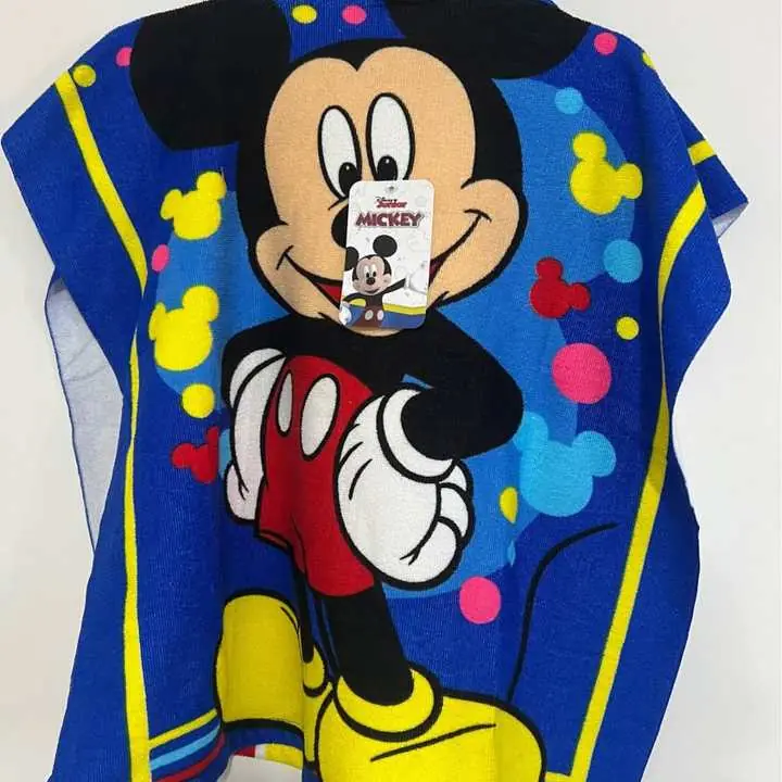 Ponchitos infantiles playeros secado rápido todos personajes disney