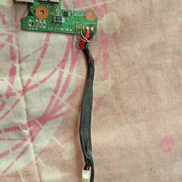 Compaq presario F700 jack carga y auxiliar USB