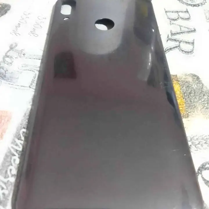 MOTO E6 plus carcasa con botones (excelente estado)
