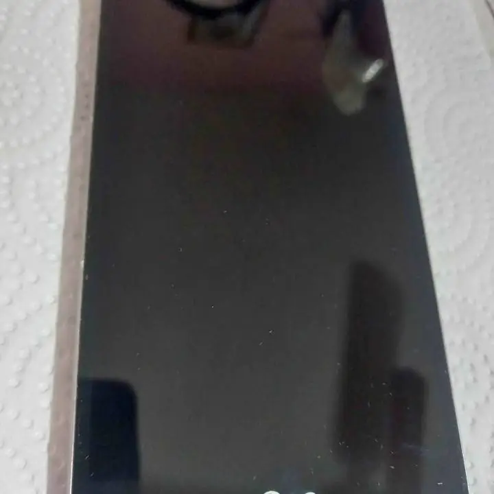 LG G4 H540 con marco (detalles de uso) excelente estado camaras y auricular flex sonido vibrador