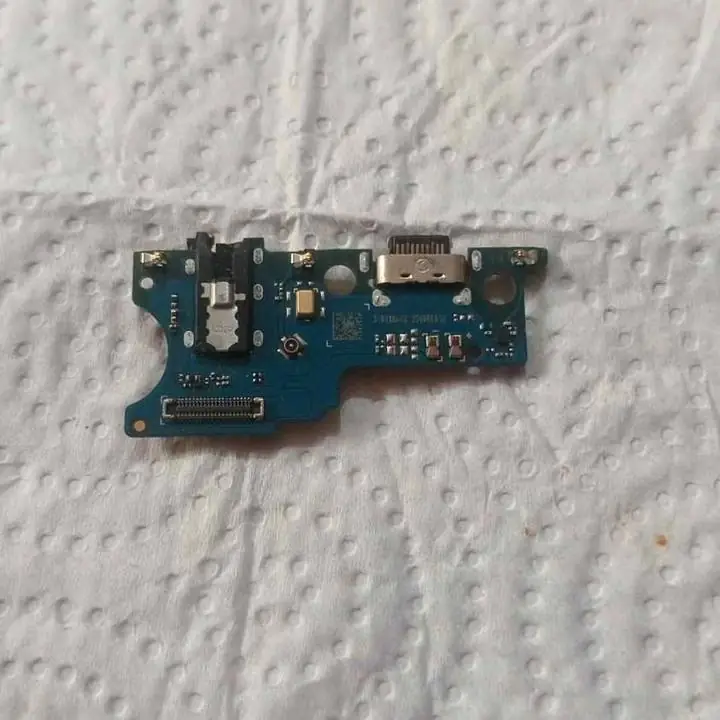 Samsung A04e placa carga (original sacada de equipo)