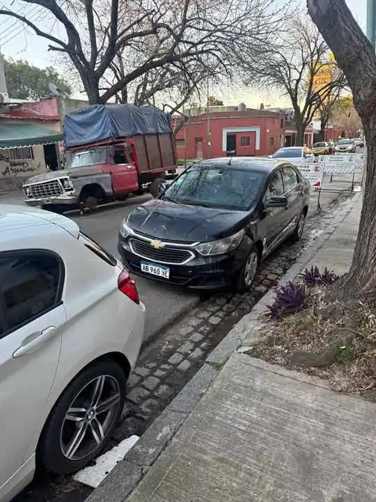Chevrolet cobalt 2017