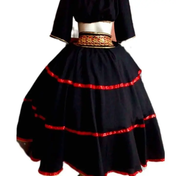 Pollera plato en tropical mecánico zona san martin + blusa