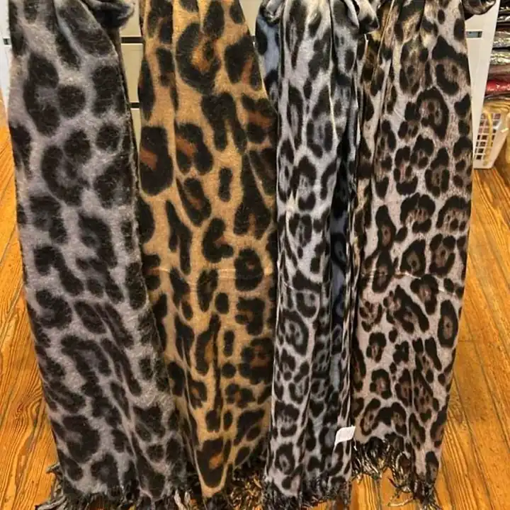 Pashminas y bufandas. Winter 2026