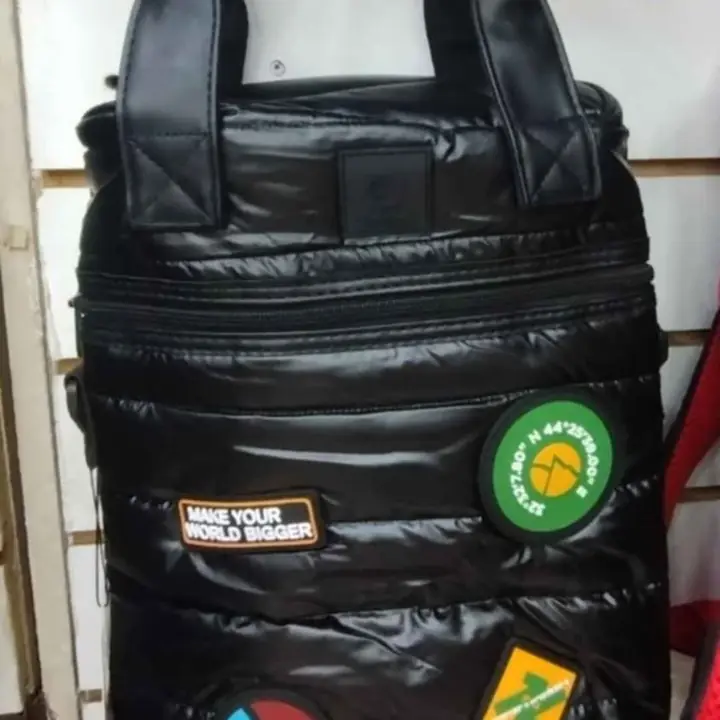 Bolsos mochilas materias & más .pedido llega el 16/05/25