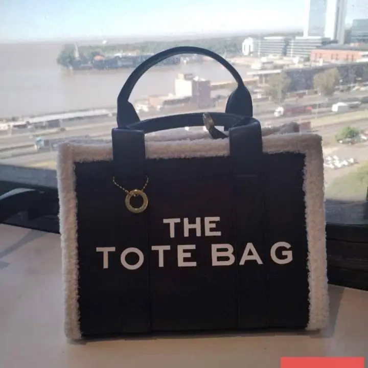 Carteras Tote baga & mini bags. Pedido llega el 11/05/25