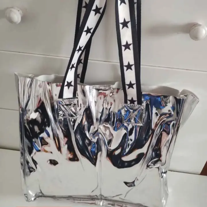 Bolsos playeros. Pedido llega STA rsa el 11/12/25
