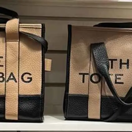 Carteras tote bags. Agosto 25. Sale y nuevos ingresos