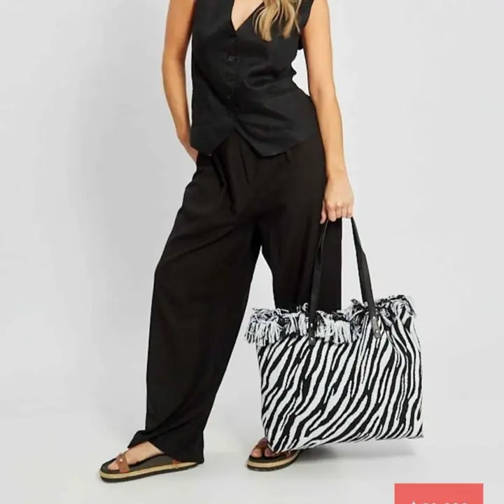 Bolsos de rafia. Enero 2026