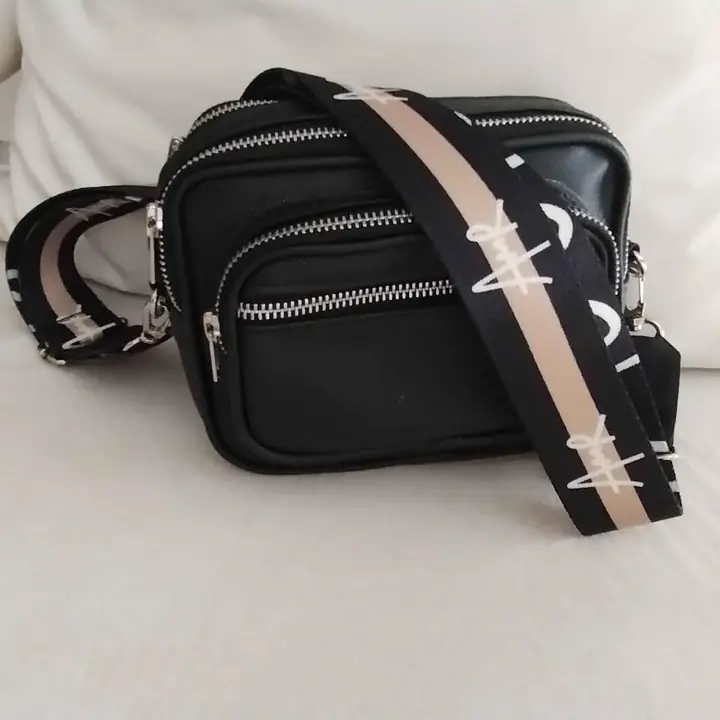 Carteras & bandoleras. Liquidación Marzo 24